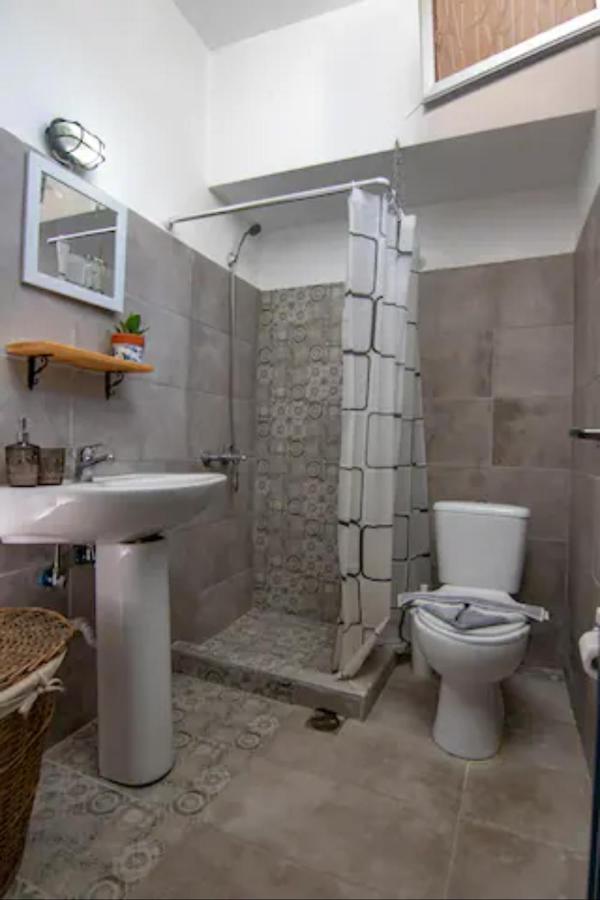Mascot Bar Street Apartments Rhodes City Esterno foto