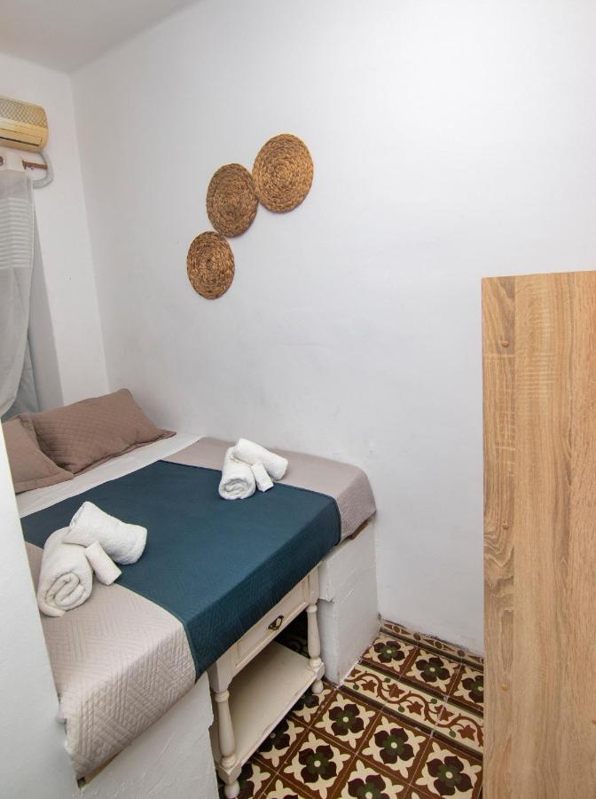 Mascot Bar Street Apartments Rhodes City Esterno foto