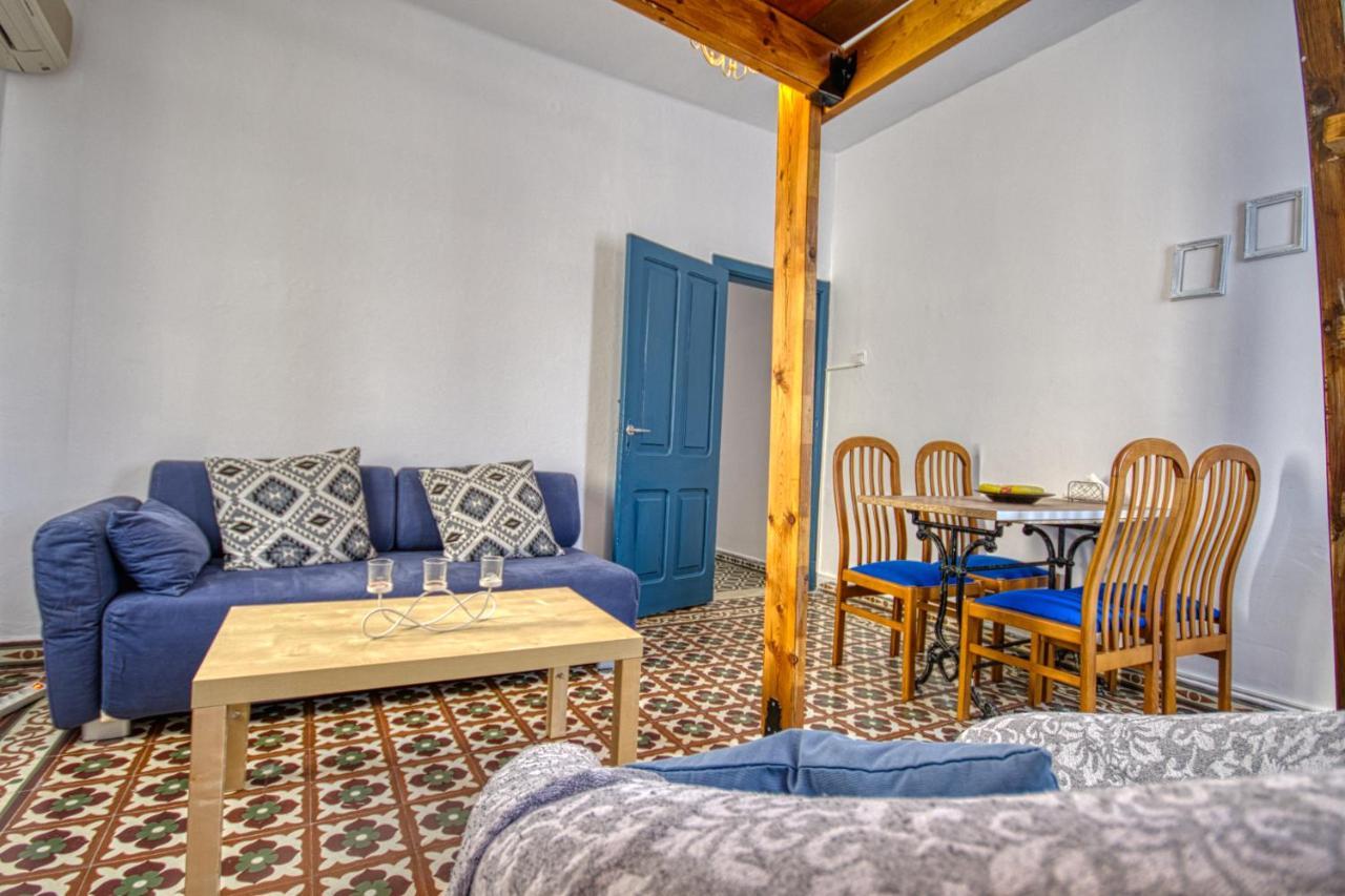 Mascot Bar Street Apartments Rhodes City Esterno foto