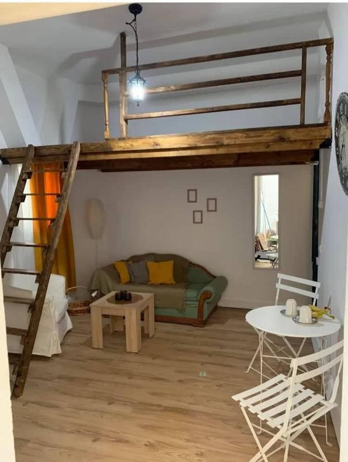 Mascot Bar Street Apartments Rhodes City Esterno foto